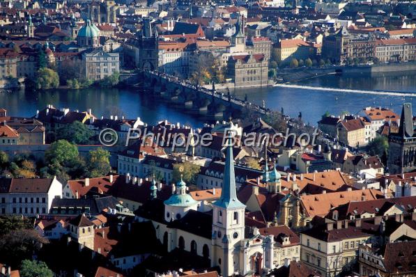 tchequie  01.jpg - Vue gÈnÈrale du centre historiquePragueRÈpublique tchËque